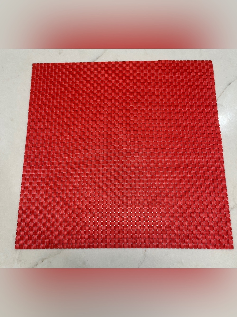 Basket Weave Placemat Set of 6- 14”x14” Vinyl
Non-Slip